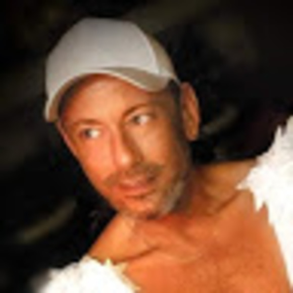 Meet your Posher, Robby - Picture 1 of 1